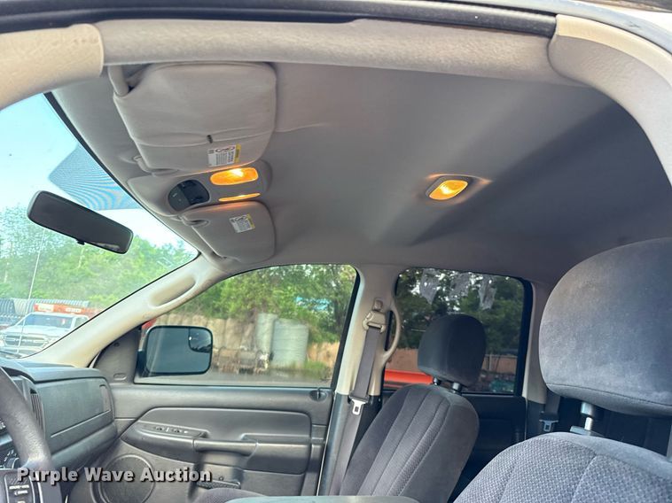 image for item EJ8720 2005 Dodge Ram 1500 Quad Cab pickup truck