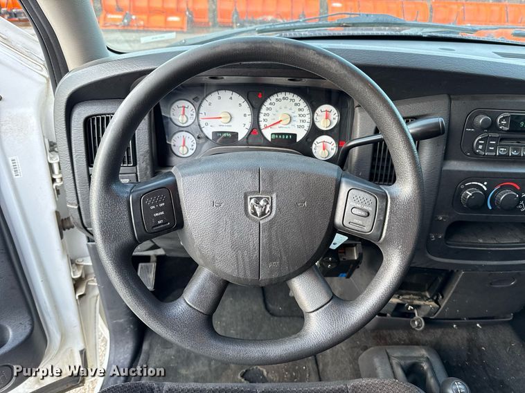 image for item EJ8720 2005 Dodge Ram 1500 Quad Cab pickup truck