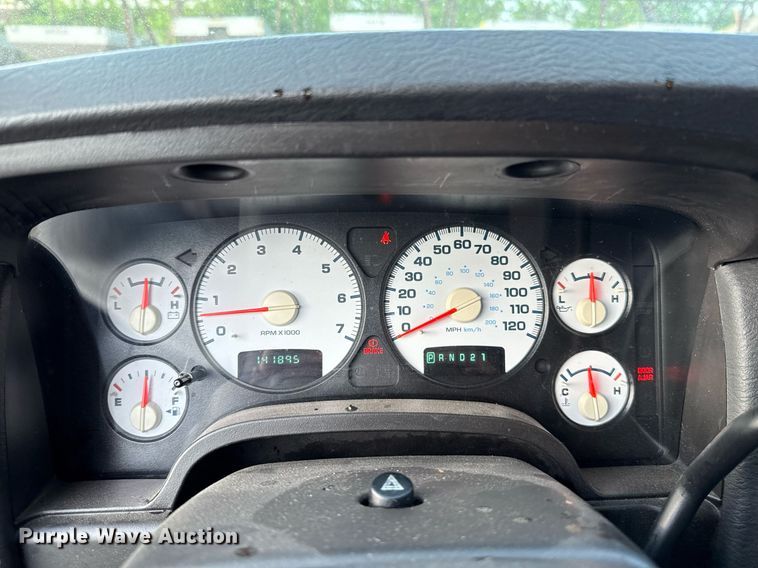 image for item EJ8720 2005 Dodge Ram 1500 Quad Cab pickup truck