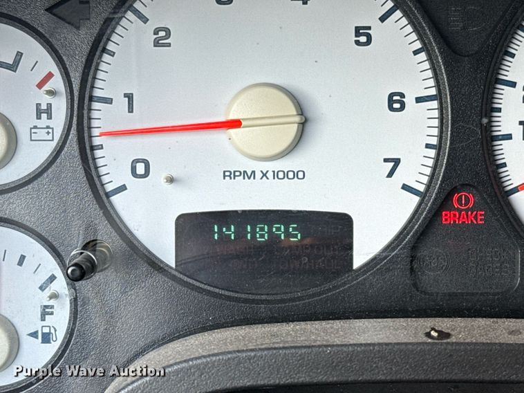 image for item EJ8720 2005 Dodge Ram 1500 Quad Cab pickup truck