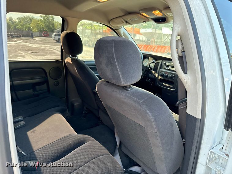 image for item EJ8720 2005 Dodge Ram 1500 Quad Cab pickup truck