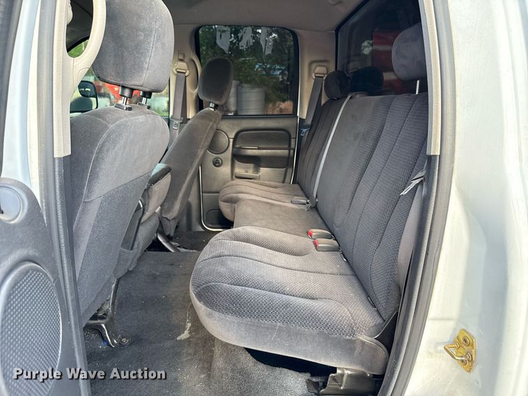 image for item EJ8720 2005 Dodge Ram 1500 Quad Cab pickup truck