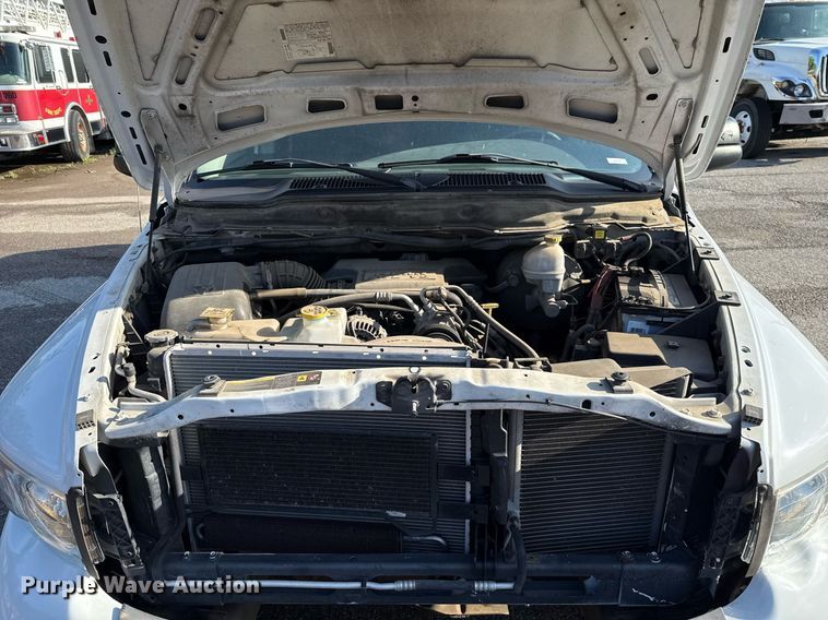 image for item EJ8720 2005 Dodge Ram 1500 Quad Cab pickup truck