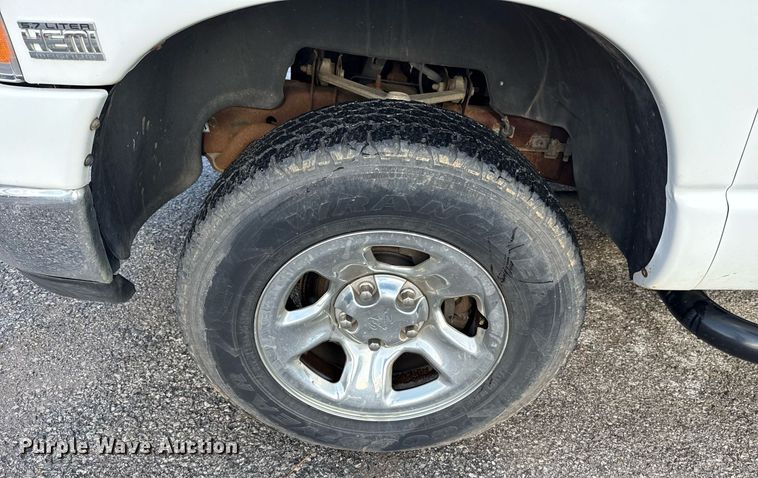 image for item EJ8720 2005 Dodge Ram 1500 Quad Cab pickup truck