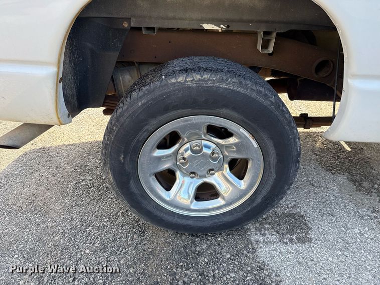 image for item EJ8720 2005 Dodge Ram 1500 Quad Cab pickup truck