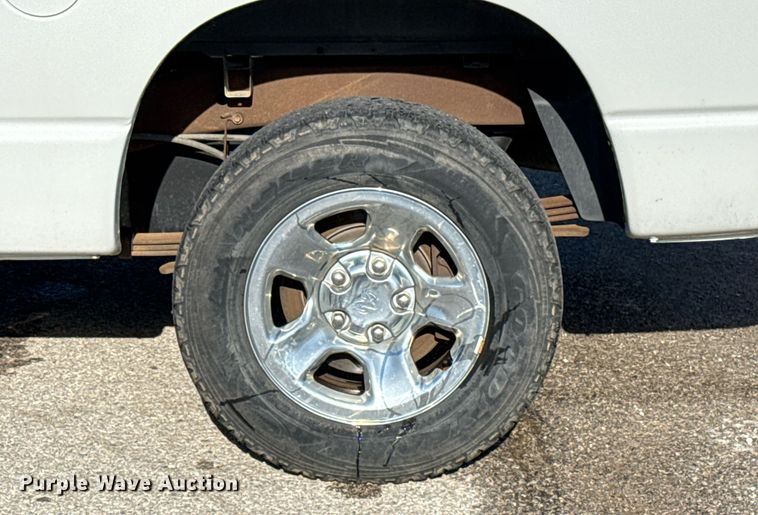 image for item EJ8720 2005 Dodge Ram 1500 Quad Cab pickup truck