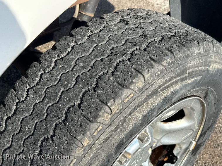 image for item EJ8720 2005 Dodge Ram 1500 Quad Cab pickup truck