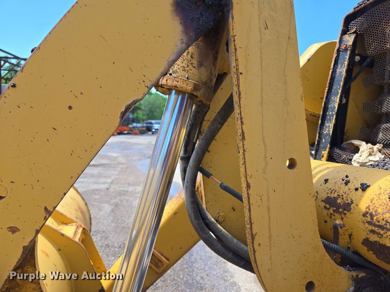 image for item EJ8721 2004 Caterpillar 416D backhoe