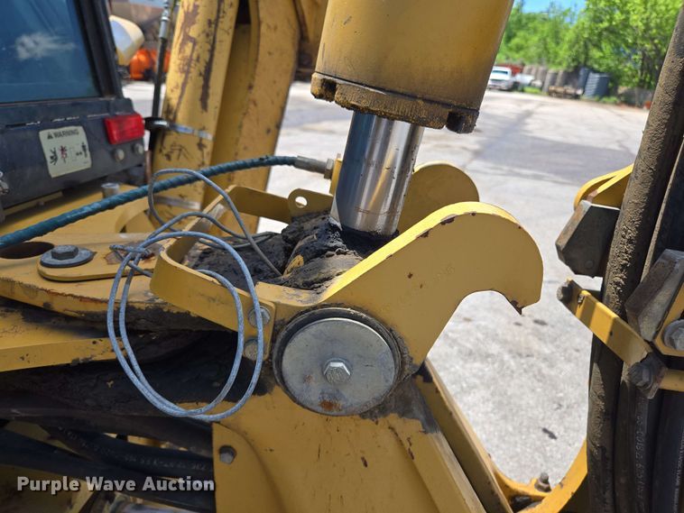 image for item EJ8721 2004 Caterpillar 416D backhoe