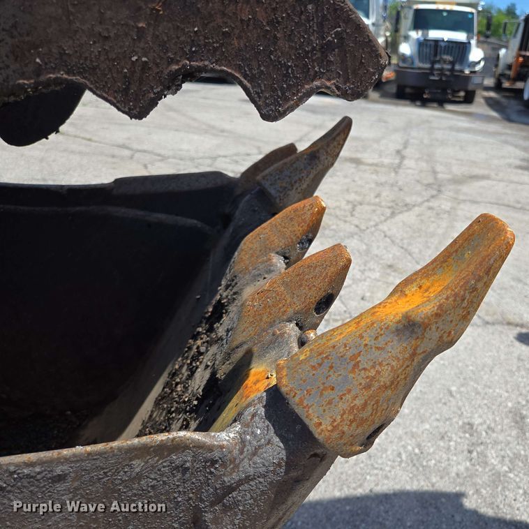 image for item EJ8721 2004 Caterpillar 416D backhoe