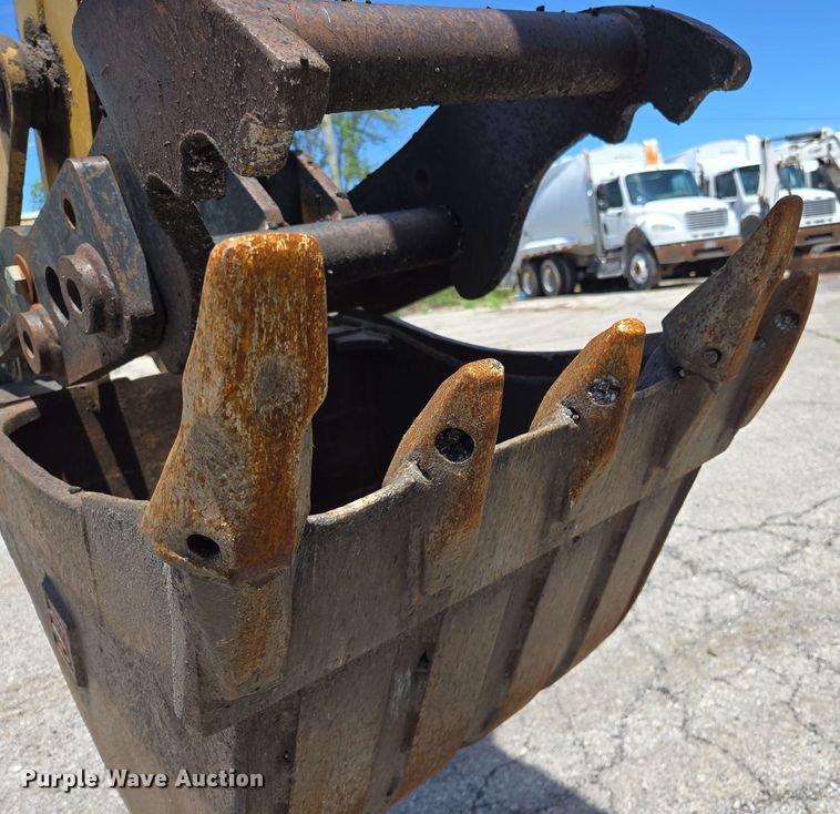 image for item EJ8721 2004 Caterpillar 416D backhoe