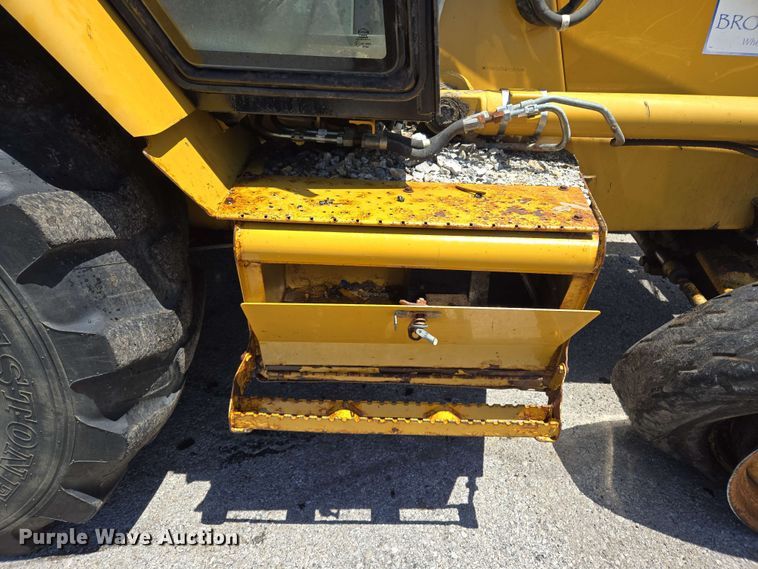 image for item EJ8721 2004 Caterpillar 416D backhoe