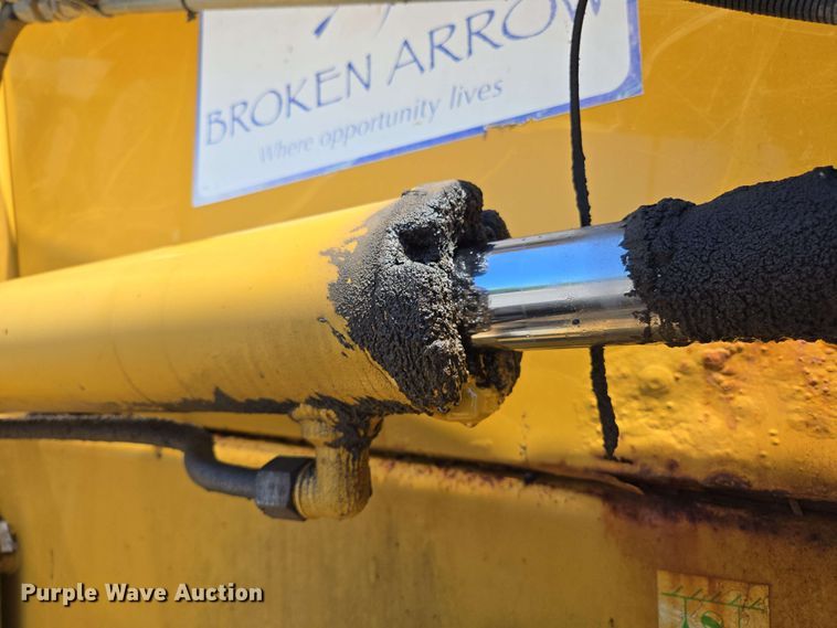 image for item EJ8721 2004 Caterpillar 416D backhoe