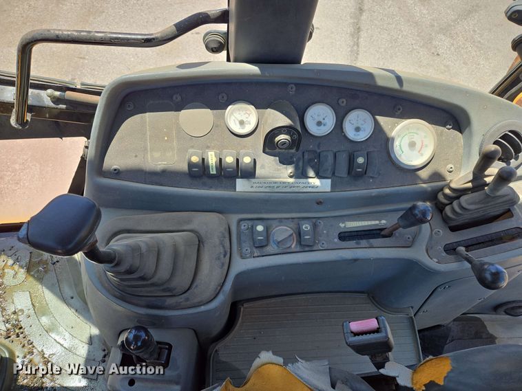 image for item EJ8721 2004 Caterpillar 416D backhoe