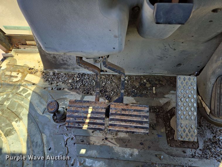 image for item EJ8721 2004 Caterpillar 416D backhoe