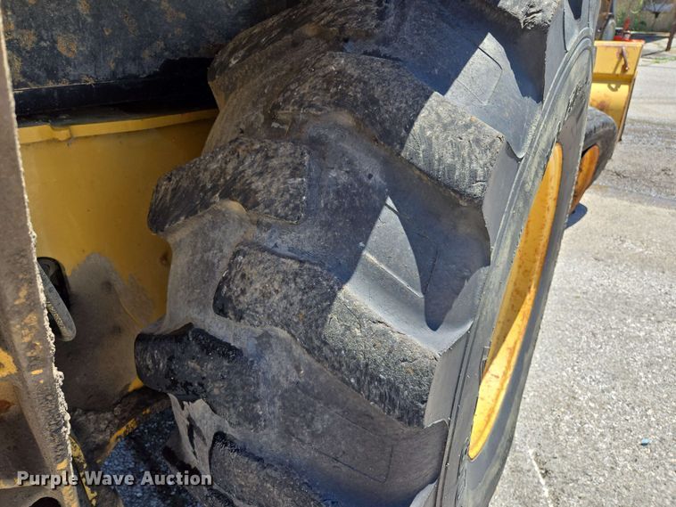 image for item EJ8721 2004 Caterpillar 416D backhoe