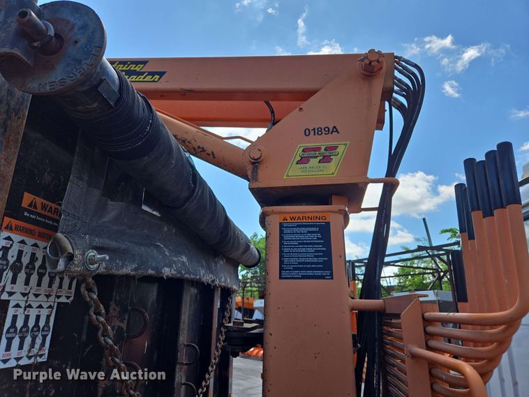 image for item EJ8723 2002 International 4900 grapple crane truck