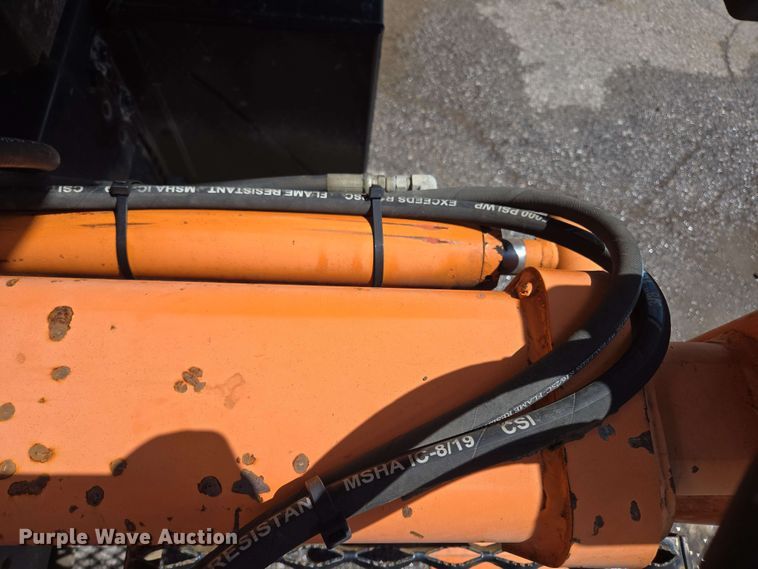 image for item EJ8723 2002 International 4900 grapple crane truck