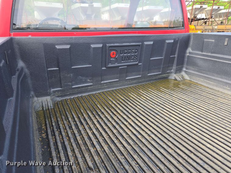 image for item EJ8724 1988 Chevrolet K3500 pickup truck