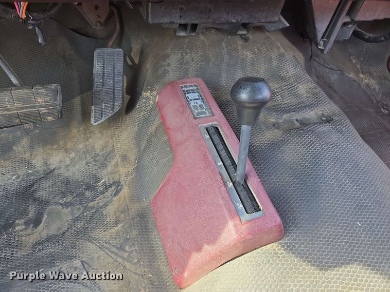 image for item EJ8724 1988 Chevrolet K3500 pickup truck