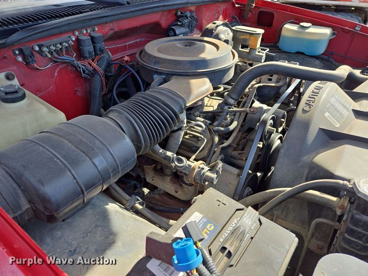 image for item EJ8724 1988 Chevrolet K3500 pickup truck