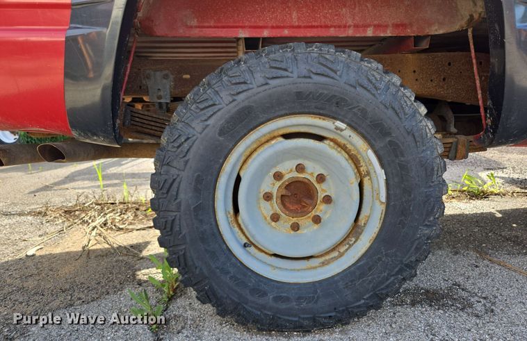 image for item EJ8724 1988 Chevrolet K3500 pickup truck