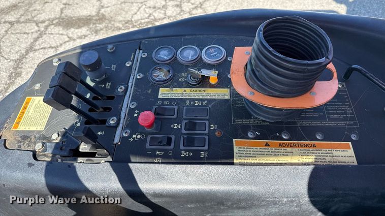 image for item EJ8727 2006 Jacobsen HR9016 lawn mower