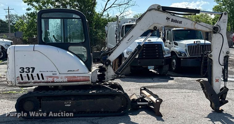 image for item EJ8729 2009 Bobcat 337G mini excavator