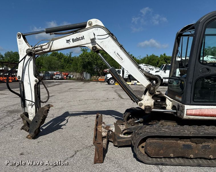 image for item EJ8729 2009 Bobcat 337G mini excavator