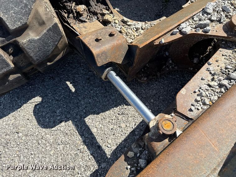 image for item EJ8729 2009 Bobcat 337G mini excavator