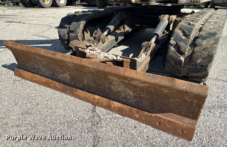 image for item EJ8729 2009 Bobcat 337G mini excavator