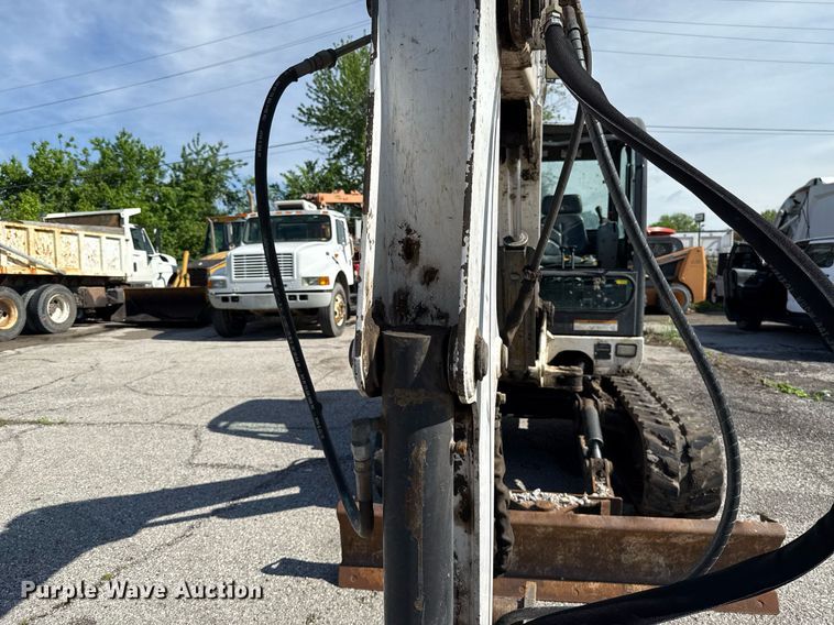 image for item EJ8729 2009 Bobcat 337G mini excavator