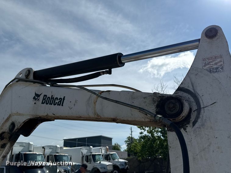 image for item EJ8729 2009 Bobcat 337G mini excavator