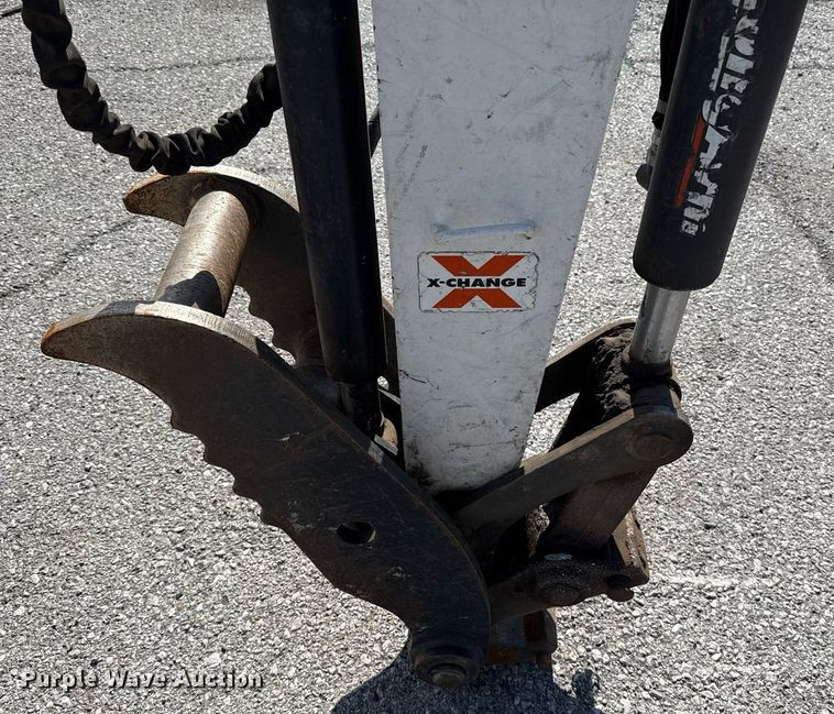 image for item EJ8729 2009 Bobcat 337G mini excavator