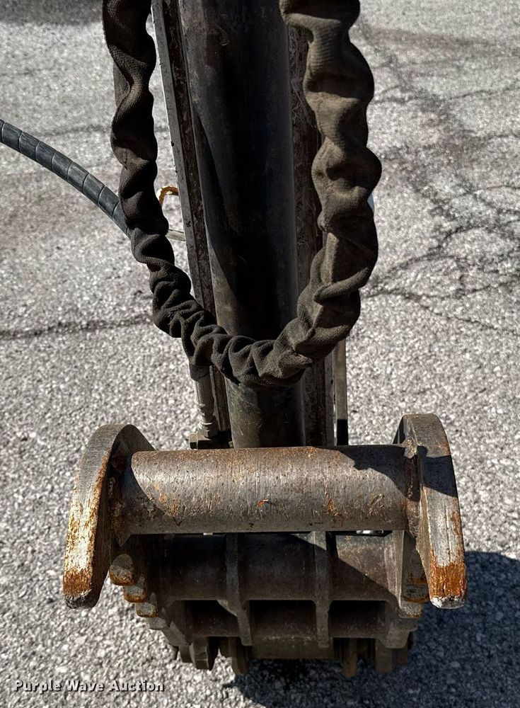 image for item EJ8729 2009 Bobcat 337G mini excavator