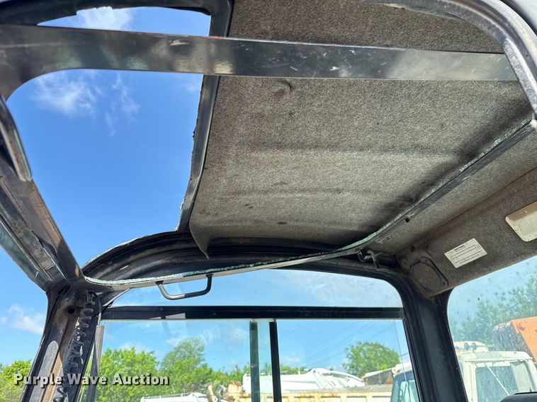 image for item EJ8729 2009 Bobcat 337G mini excavator