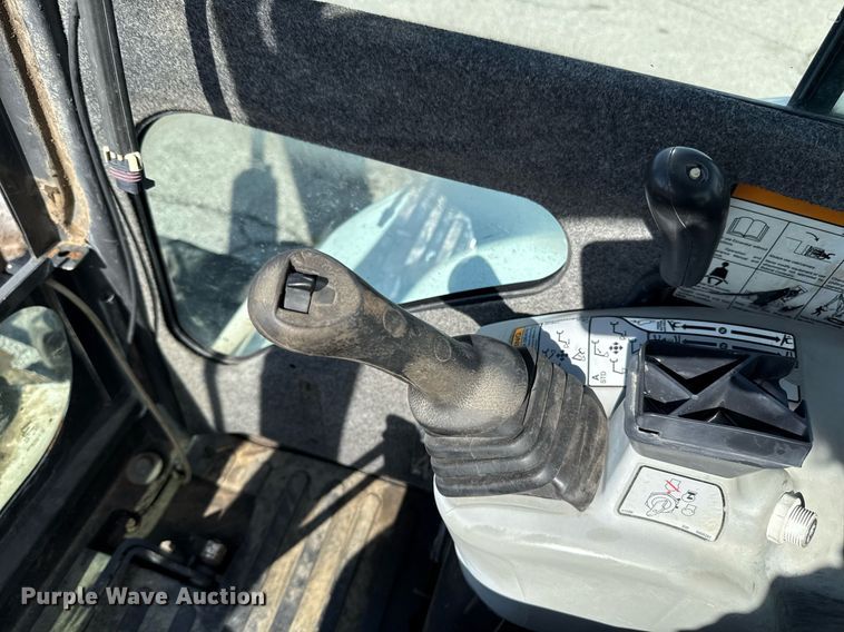 image for item EJ8729 2009 Bobcat 337G mini excavator