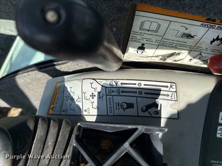 image for item EJ8729 2009 Bobcat 337G mini excavator