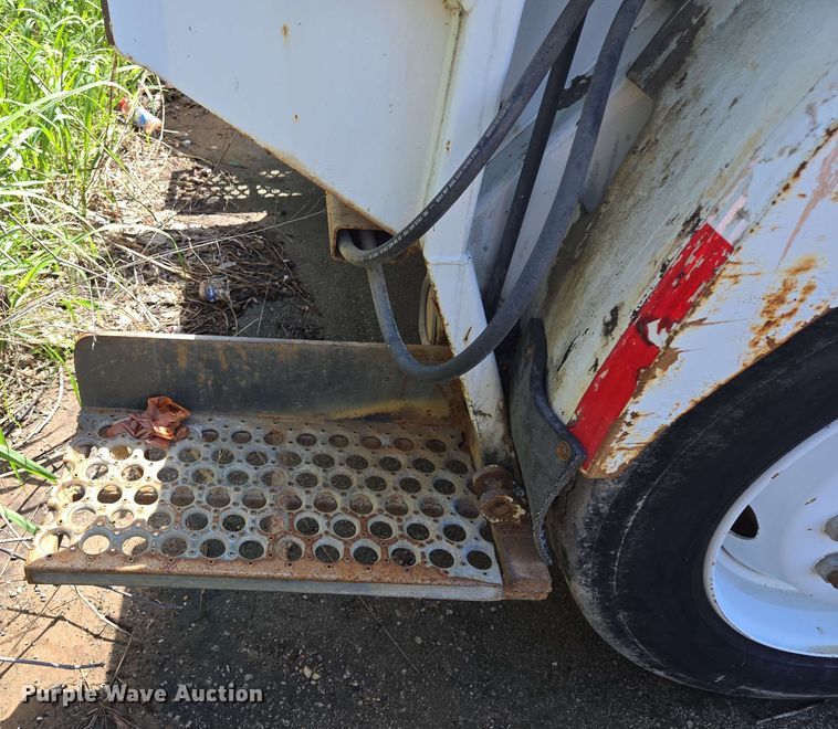 image for item EJ8730 2016 International 7400 refuse truck