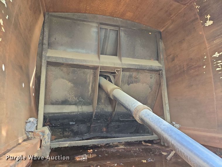 image for item EJ8730 2016 International 7400 refuse truck