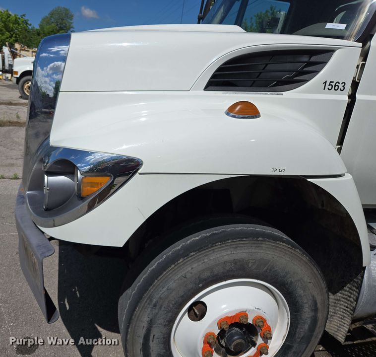 image for item EJ8730 2016 International 7400 refuse truck