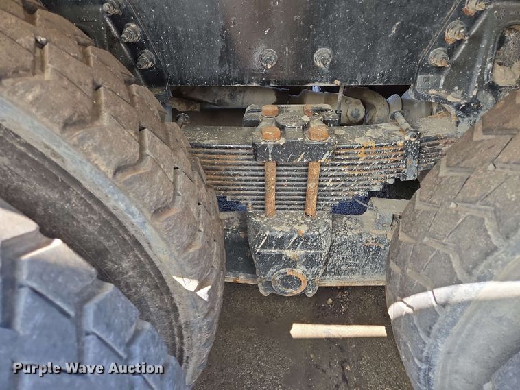 image for item EJ8730 2016 International 7400 refuse truck