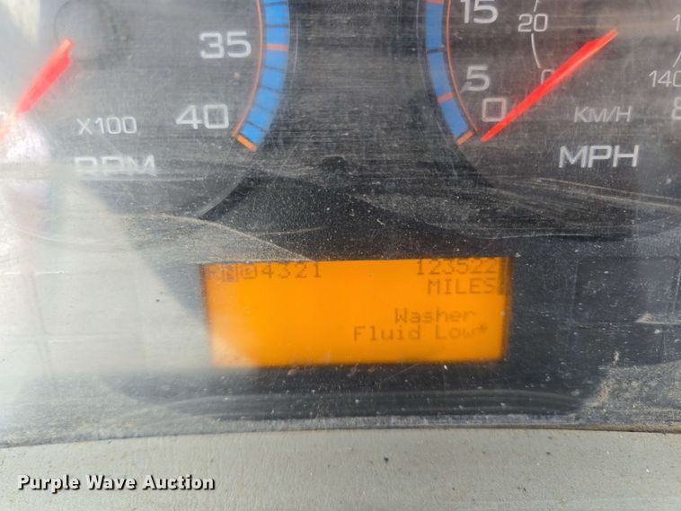 image for item EJ8730 2016 International 7400 refuse truck