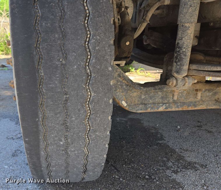 image for item EJ8730 2016 International 7400 refuse truck