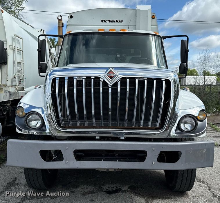 image for item EJ8731 2016 International 7400  refuse truck