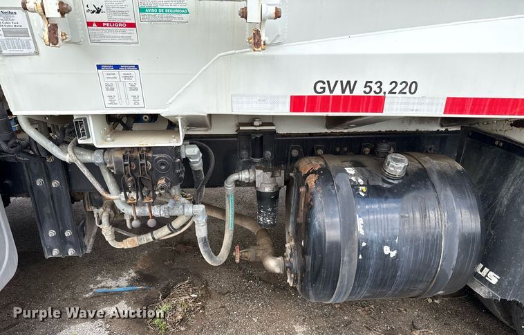 image for item EJ8731 2016 International 7400  refuse truck