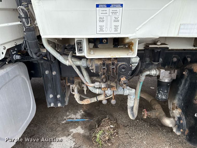 image for item EJ8731 2016 International 7400  refuse truck