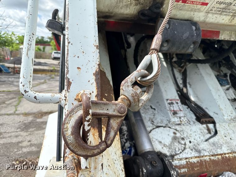 image for item EJ8731 2016 International 7400  refuse truck