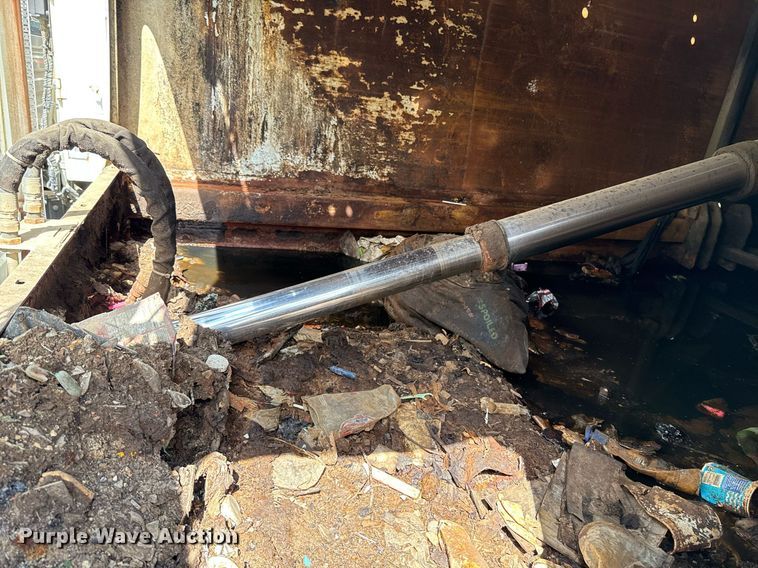 image for item EJ8731 2016 International 7400  refuse truck