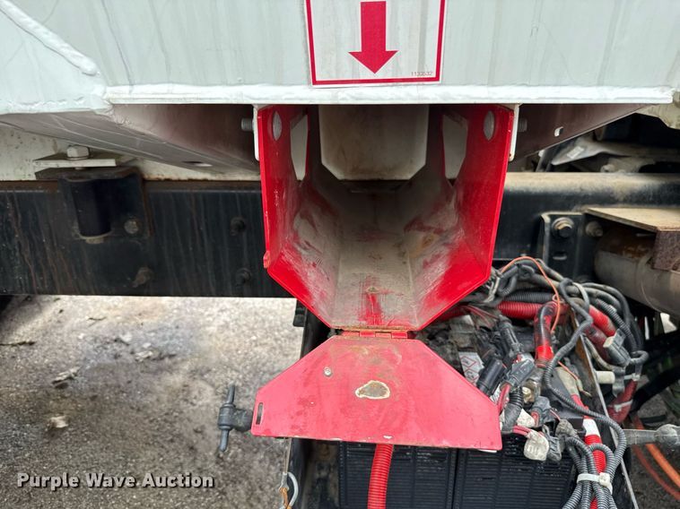 image for item EJ8731 2016 International 7400  refuse truck